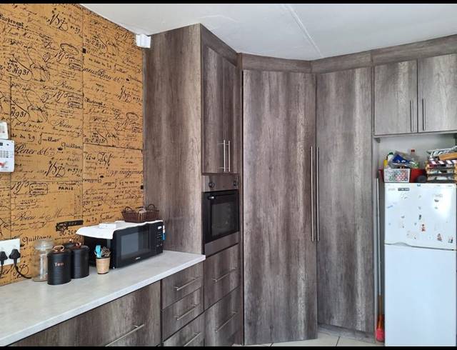 3 BEDROOM PROPERTY TO RENT IN VAN DYK PARK